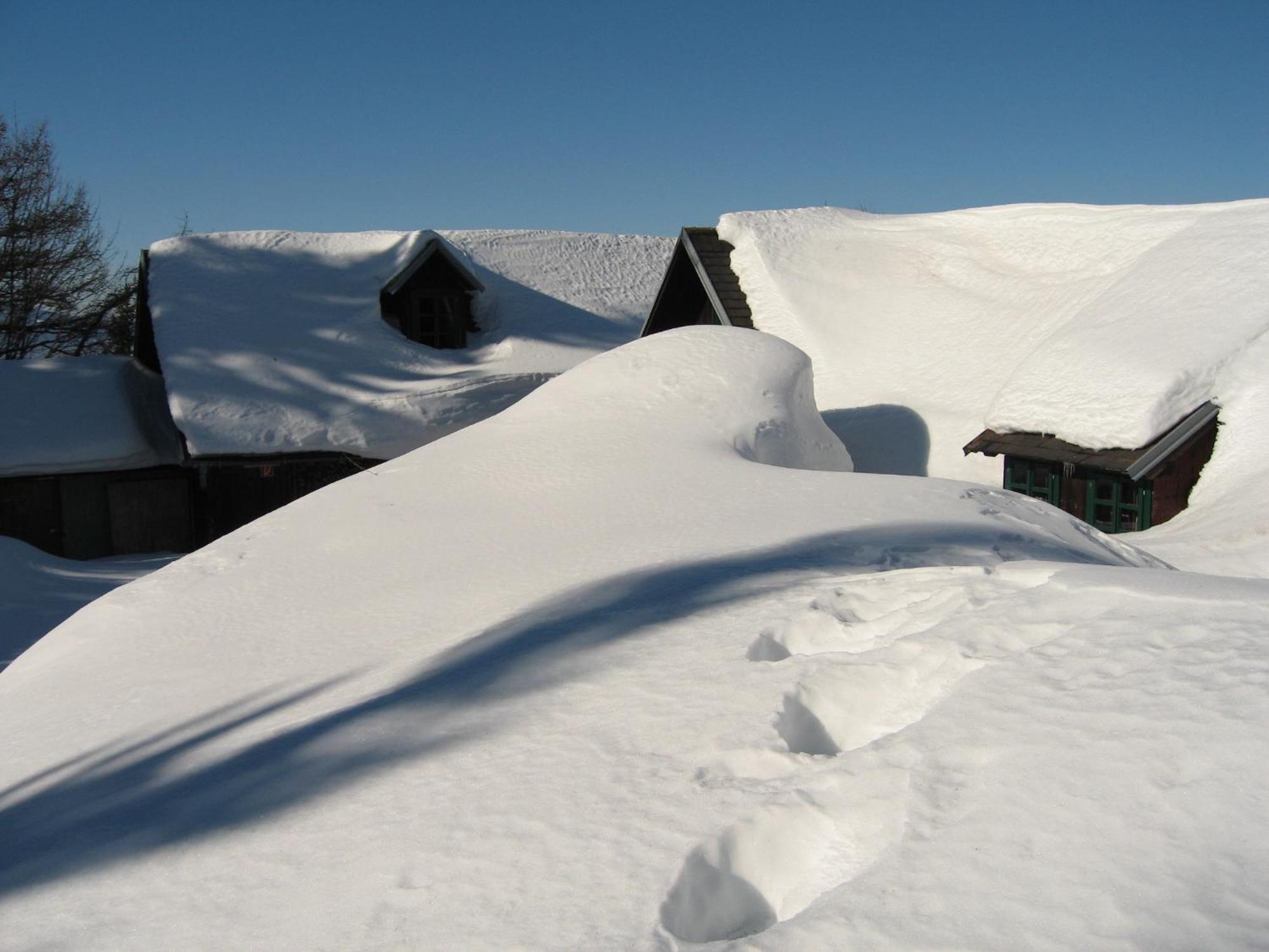 Heidi'S Schlummerkiste Am Fuss Der Teichalm Breitenau am Hochlantsch Esterno foto