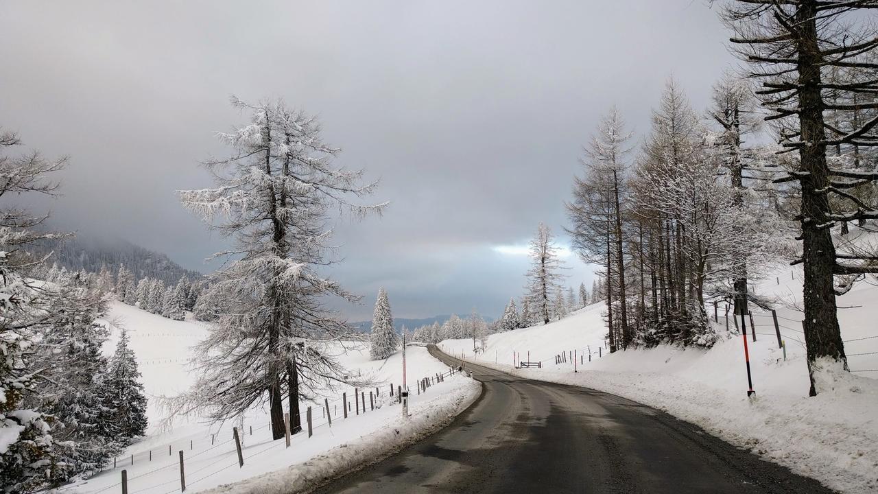 Heidi'S Schlummerkiste Am Fuss Der Teichalm Breitenau am Hochlantsch Esterno foto